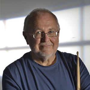 Free Template by uiCookies